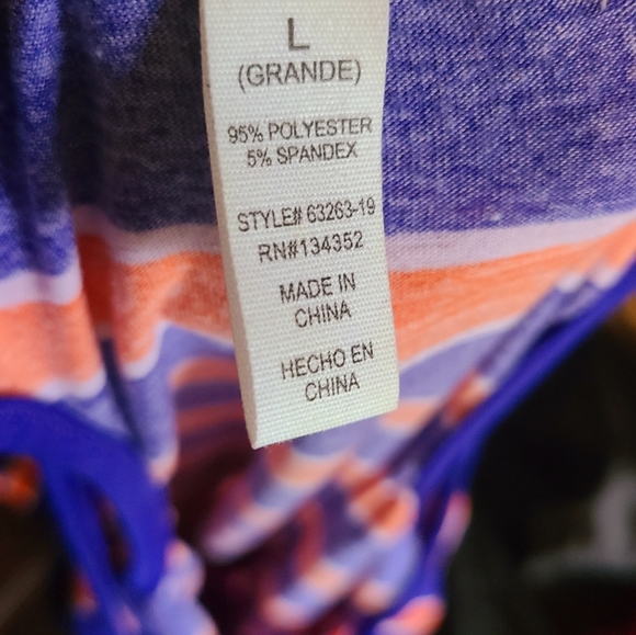 Dress - Picture 2 of 2